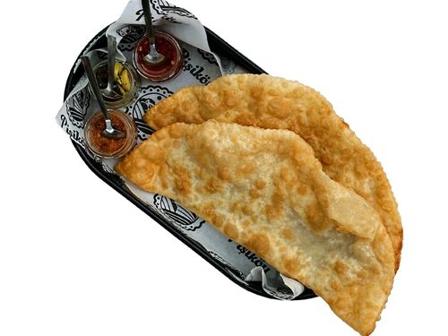 Sosisli Kaşarlı Çi Börek